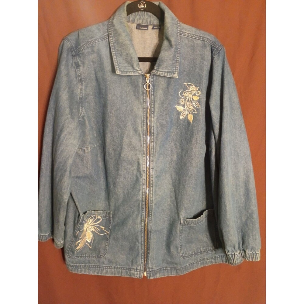 vintage women's Basic Editions blue denim full-zip jacket featuring...
